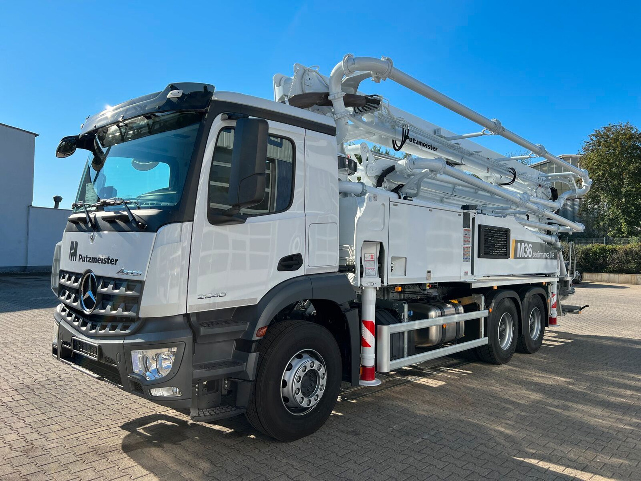 Mercedes-Benz AROCS 2640 6x4 E6 Betonpumpe Putzmeister 36-4 M - Camion pompe: photos 2 Mercedes-Benz AROCS 2640 6x4 E6 Betonpumpe Putzmeister 36-4 M - Camion pompe: photos 2