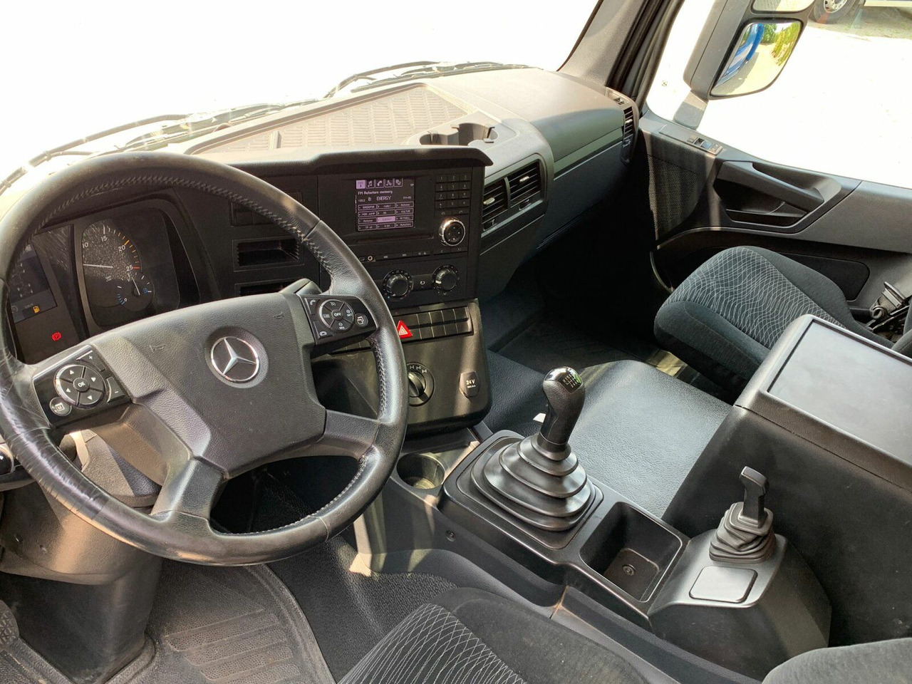Camion benne Mercedes-Benz AROCS 4145 8x8 EURO6 Muldenkipper TOP!: photos 18