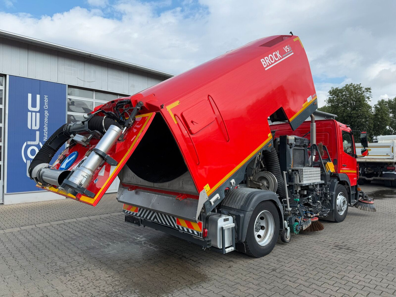 Mercedes-Benz Atego 1324 4x2 Kehrmaschine BROCK HD Anlage - Balayeuse de voirie: photos 5 Mercedes-Benz Atego 1324 4x2 Kehrmaschine BROCK HD Anlage - Balayeuse de voirie: photos 5