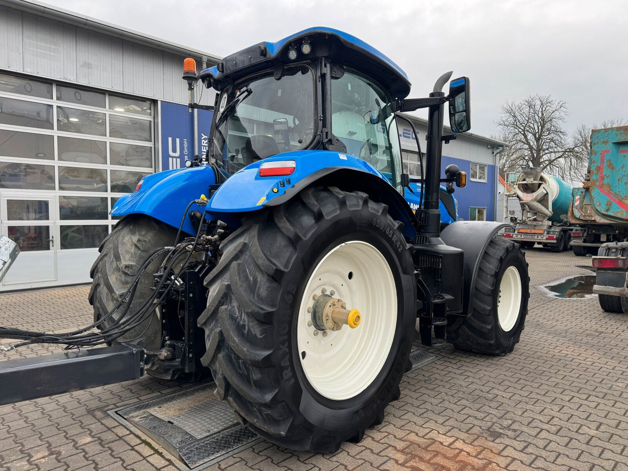 New Holland T7.230 AC 4x4 Autocommand Traktor 216 PS *Kipper - Tracteur agricole: photos 4 New Holland T7.230 AC 4x4 Autocommand Traktor 216 PS *Kipper - Tracteur agricole: photos 4
