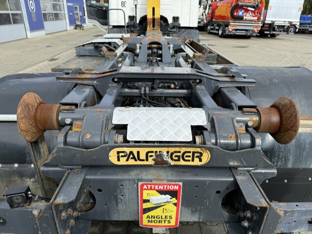 Scania P280 4x2 Abrollkipper Palfinger Knickhaken T15A - Camion ampliroll: photos 5 Scania P280 4x2 Abrollkipper Palfinger Knickhaken T15A - Camion ampliroll: photos 5
