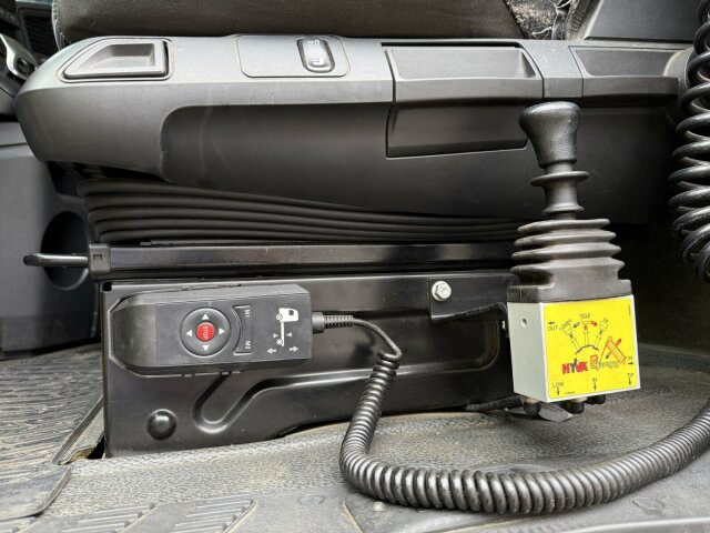 Mercedes-Benz ACTROS 1846 4x4 HAD Eur 6 Kipphydraulik Retarder - Tracteur routier: photos 5 Mercedes-Benz ACTROS 1846 4x4 HAD Eur 6 Kipphydraulik Retarder - Tracteur routier: photos 5