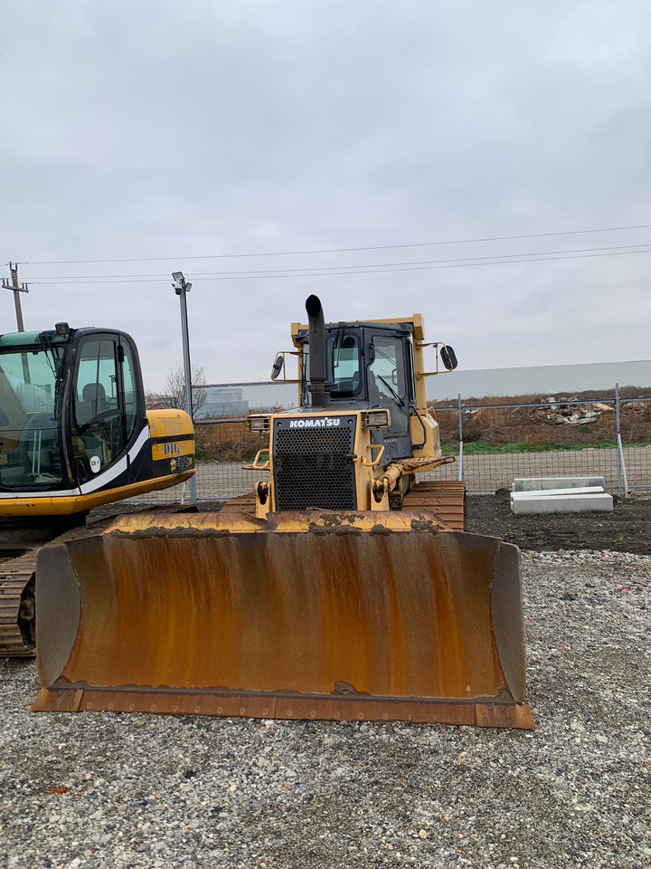 KOMATSU D61EX-15 - Bulldozer: photos 4 KOMATSU D61EX-15 - Bulldozer: photos 4
