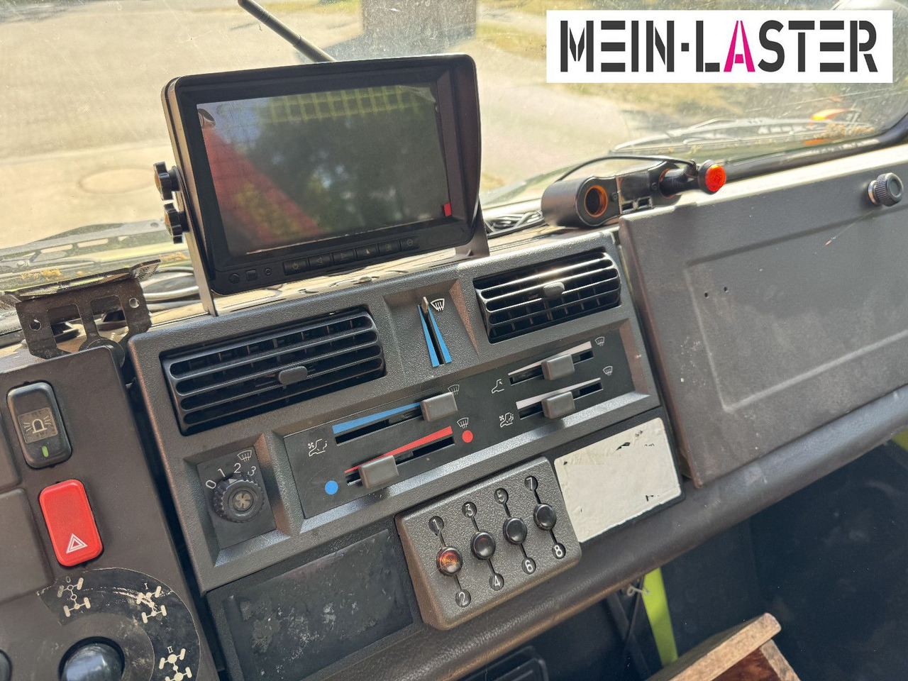 Camion grue Unimog U 1650 PK 10500 Kran 15 m max. 3,9 t Seilwinde: photos 9