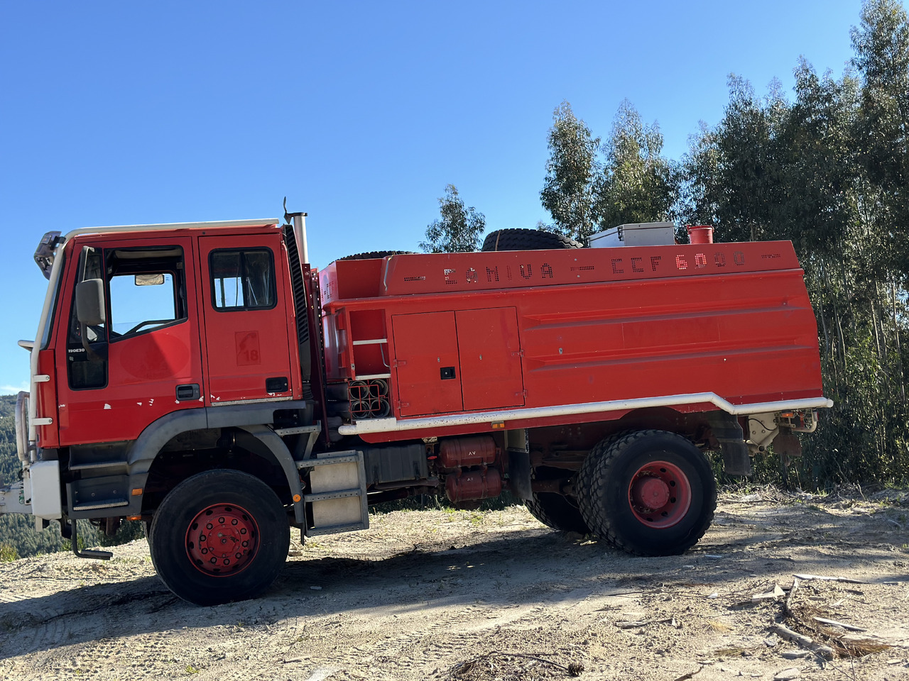 Camion de pompier IVECO EUROCARGO 190E30. 4x4: photos 7