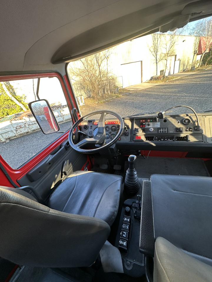 Camion de pompier Renault M 210: photos 8