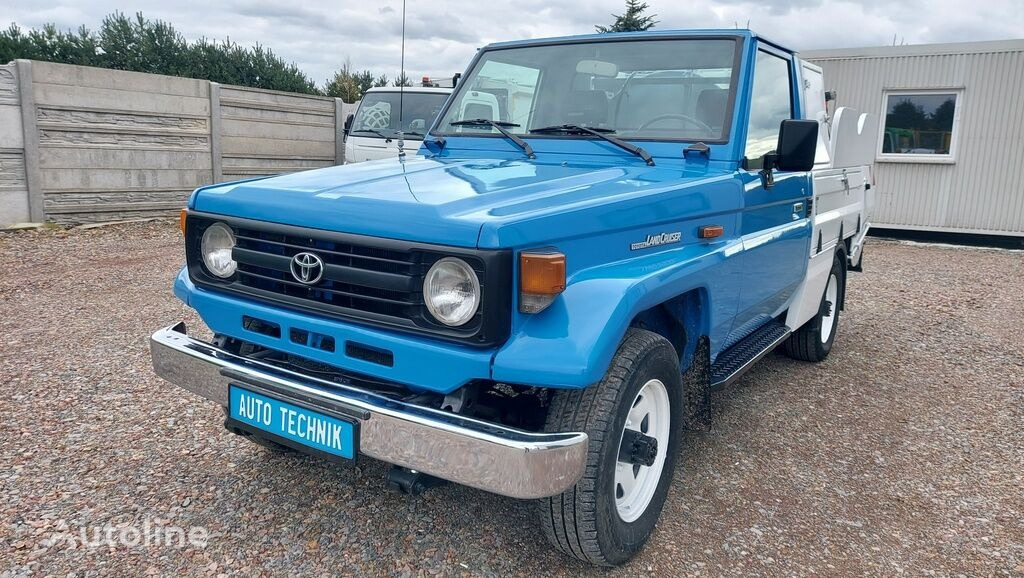 Toyota Land Cruiser COMBI HYDRO CLEANER 4x4 - Camion hydrocureur: photos 4 Toyota Land Cruiser COMBI HYDRO CLEANER 4x4 - Camion hydrocureur: photos 4