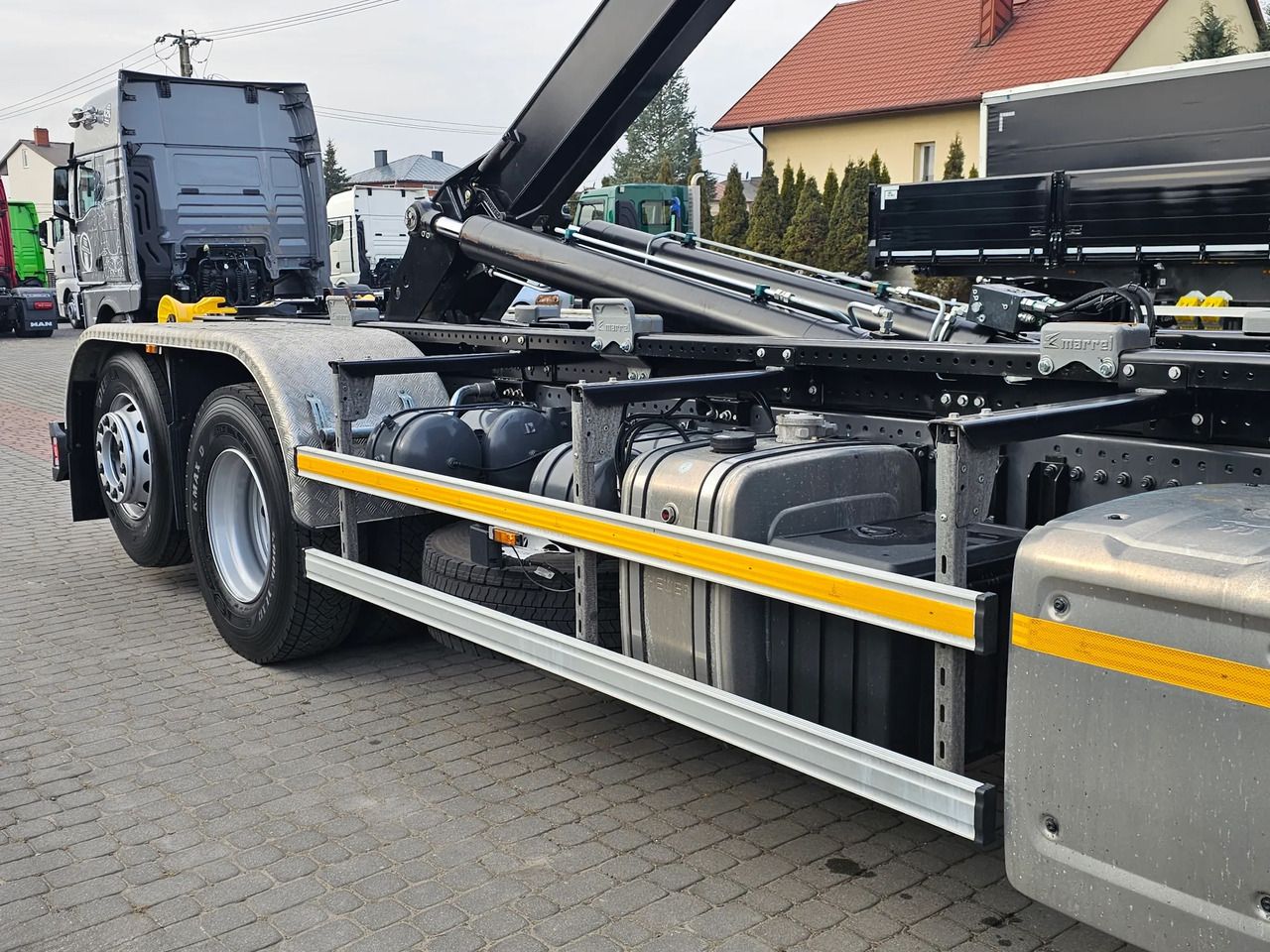 Camion ampliroll DAF XD 450: photos 17