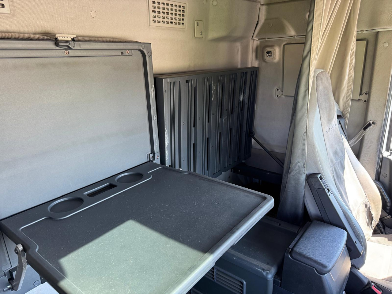 Camion ampliroll, Camion grue IVECO STRALIS 560: photos 17