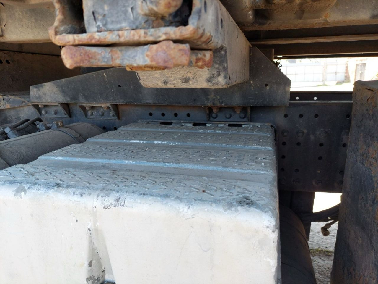 Camion plateau MAN 26.414: photos 11