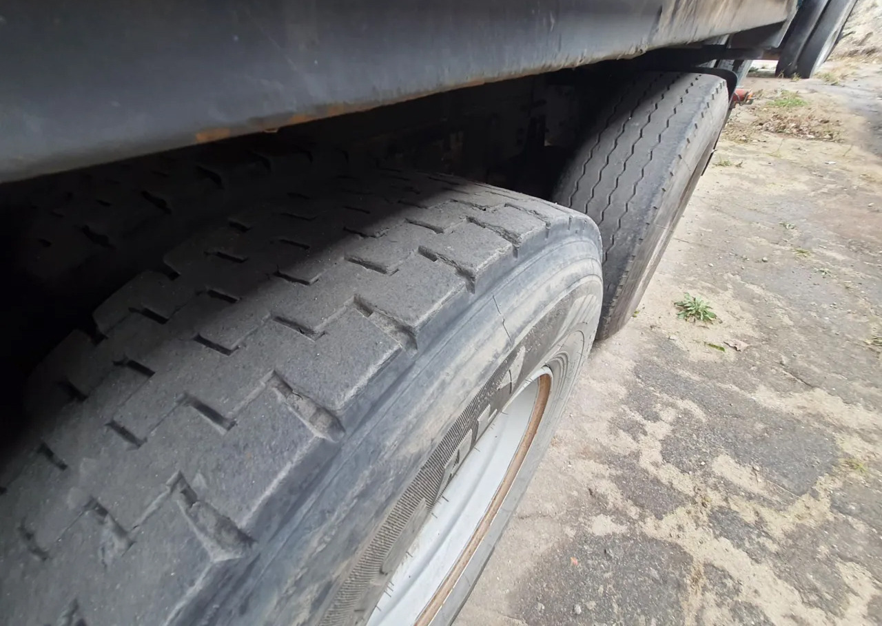 Camion plateau RENAULT Magnum 430 6x2 Grain truck: photos 17