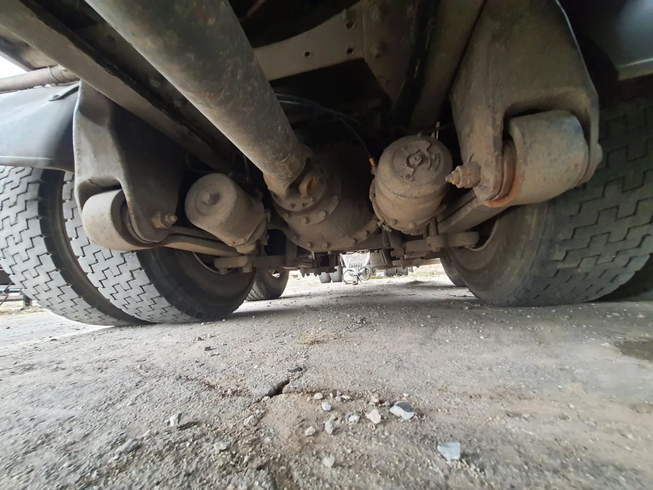 Camion plateau RENAULT Magnum 430 6x2 Grain truck: photos 19