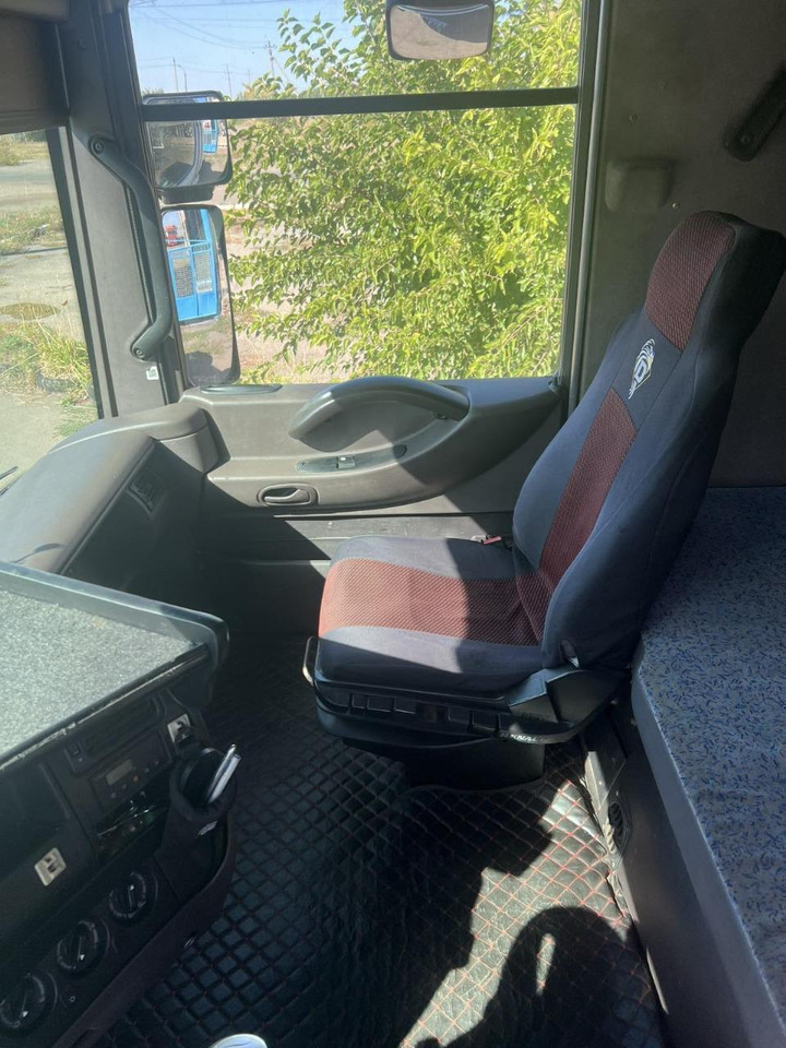 Tracteur routier RENAULT Magnum 440 ID1576S: photos 11 Tracteur routier RENAULT Magnum 440 ID1576S: photos 11