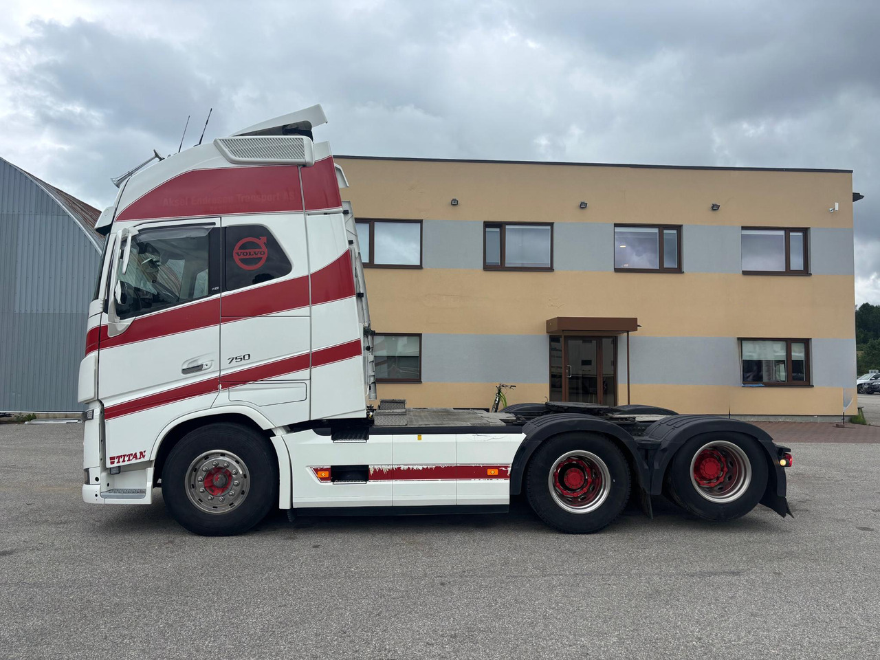 VOLVO FH16.750 - Tracteur routier: photos 4 VOLVO FH16.750 - Tracteur routier: photos 4