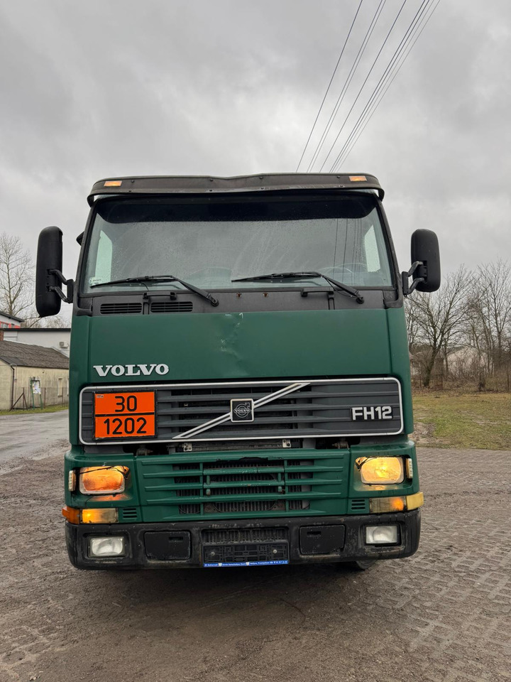 VOLVO FH12.340 - Camion citerne: photos 3 VOLVO FH12.340 - Camion citerne: photos 3