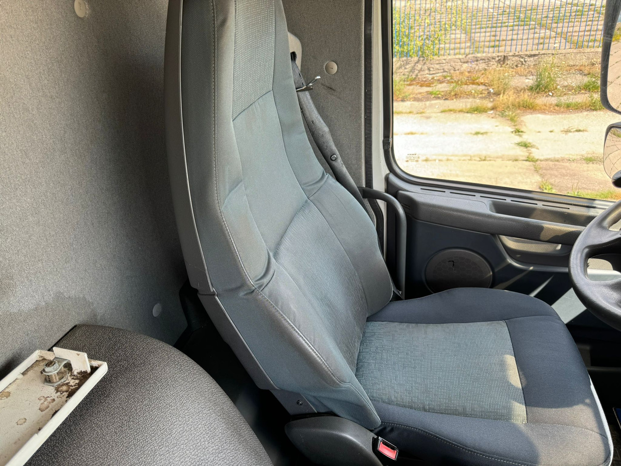 Camion frigorifique VOLVO FM330: photos 22