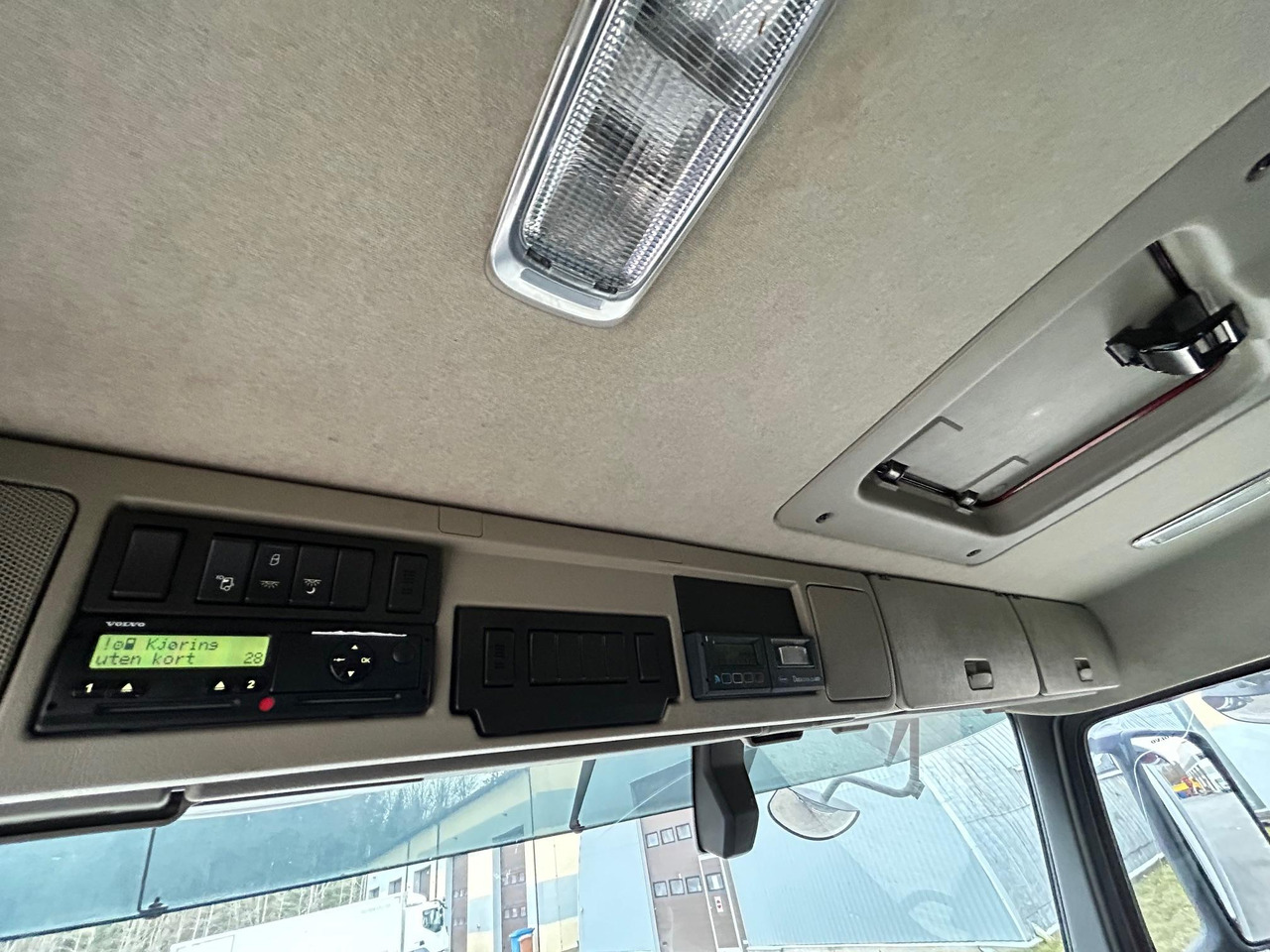 Camion frigorifique VOLVO FM370: photos 18