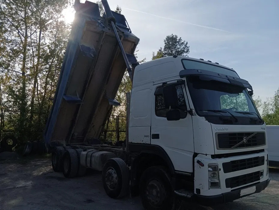 VOLVO FM9.380 - Camion benne: photos 3 VOLVO FM9.380 - Camion benne: photos 3