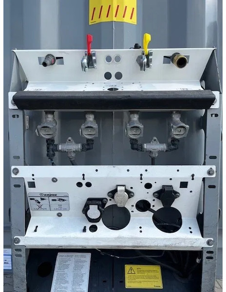 Krone 2018 XL P400 MEGA HUPAC - FERRY SPEC TRAILER WITH RAMPS - Semi-remorque fourgon: photos 4 Krone 2018 XL P400 MEGA HUPAC - FERRY SPEC TRAILER WITH RAMPS - Semi-remorque fourgon: photos 4