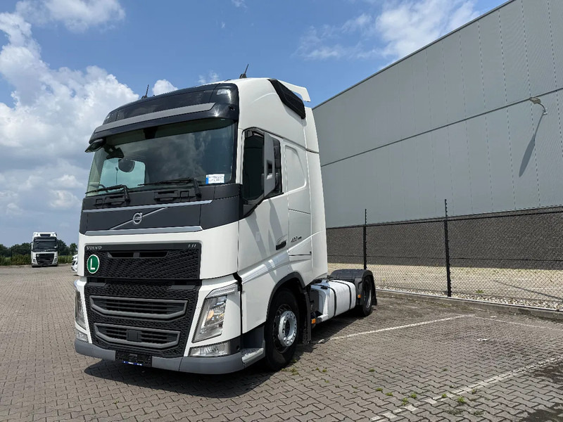 Volvo FH 13.420 FH420 XL cab / 4 units available - Tracteur routier: photos 2 Volvo FH 13.420 FH420 XL cab / 4 units available - Tracteur routier: photos 2