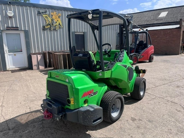 Avant M530 - Valet de ferme: photos 3 Avant M530 - Valet de ferme: photos 3