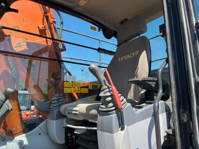 Pelle sur chenille Hitachi ZX 130 LC N-5: photos 13