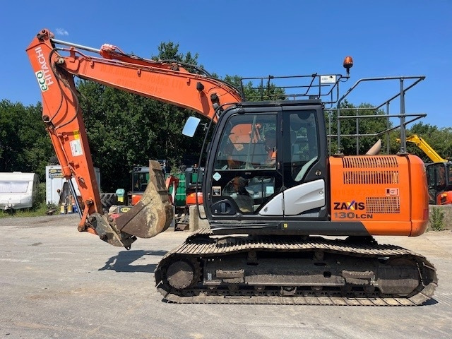 Pelle sur chenille Hitachi ZX 130 LC N-5: photos 9