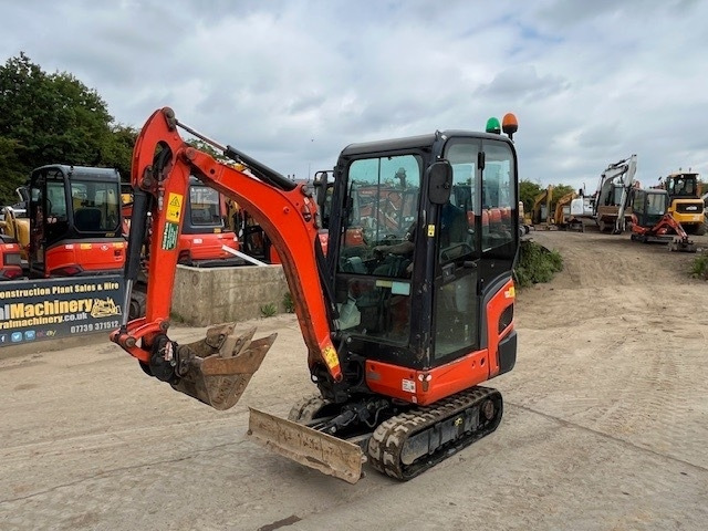 Kubota KX 016-4 - Mini pelle: photos 4 Kubota KX 016-4 - Mini pelle: photos 4