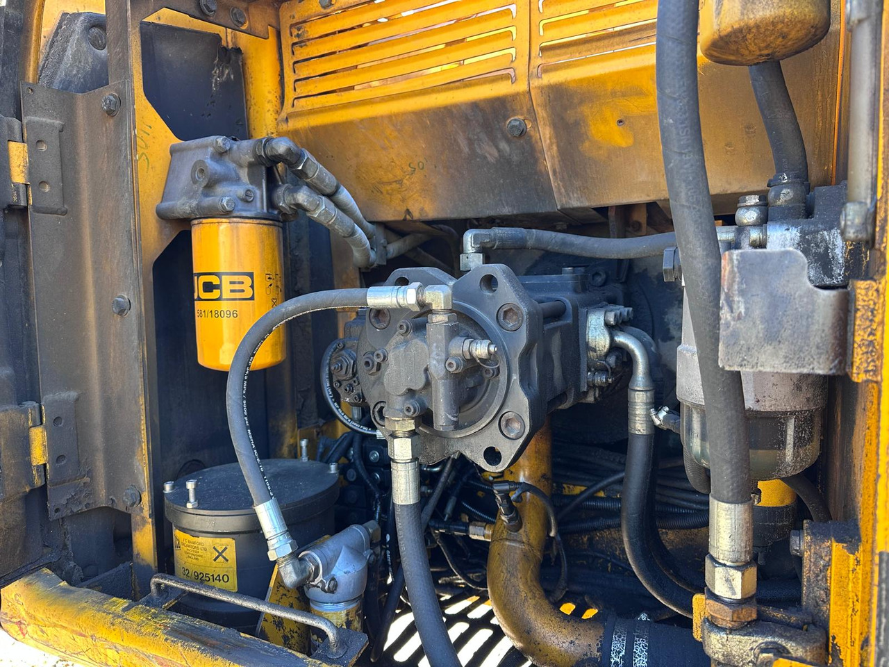 JCB JS 220 LC ISUZU Turbo 175 Hp Rototilt Klima - crédit-bail JCB JS 220 LC ISUZU Turbo 175 Hp Rototilt Klima: photos 13