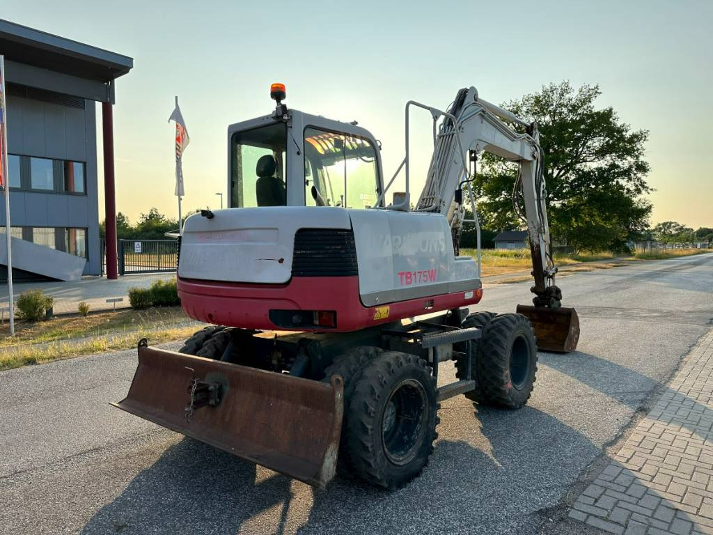 Pelle sur pneus Takeuchi TB 175 W 8,7 ton. Klima Turbo 77 PS: photos 6