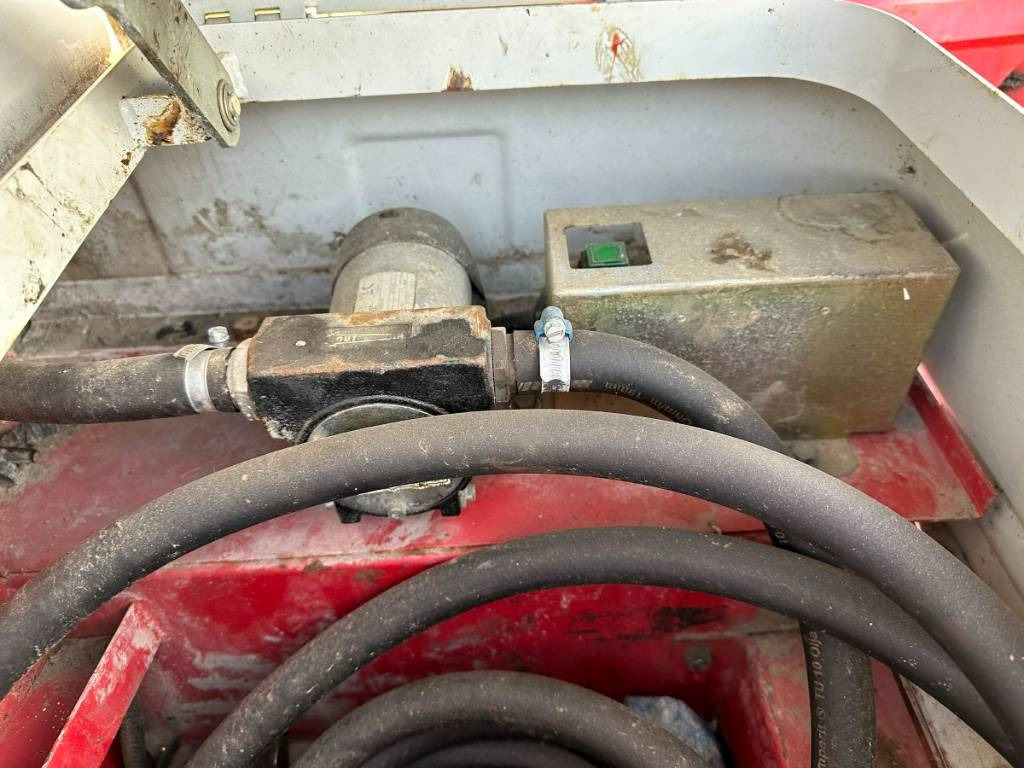 Pelle sur pneus Takeuchi TB 175 W 8,7 ton. Klima Turbo 77 PS: photos 23