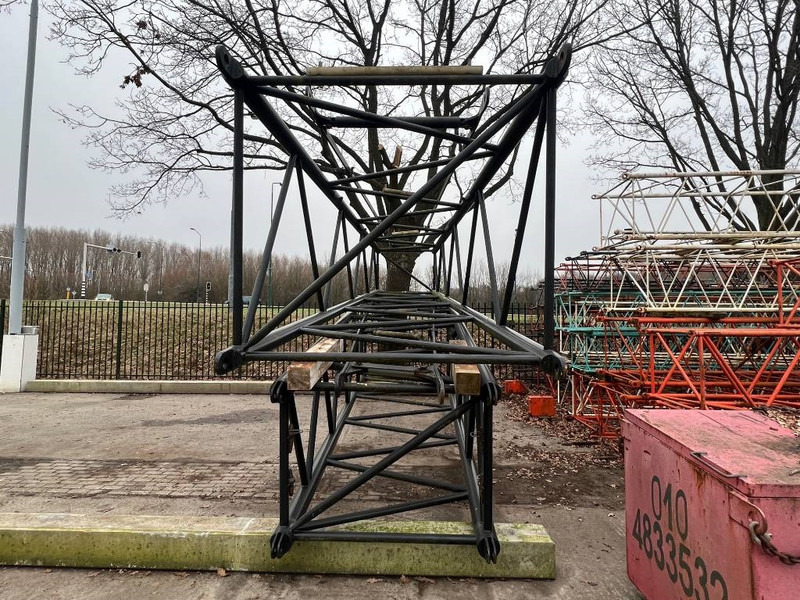 Liebherr LR 1160 - Grue auxiliaire pour Engins de chantier: photos 2 Liebherr LR 1160 - Grue auxiliaire pour Engins de chantier: photos 2