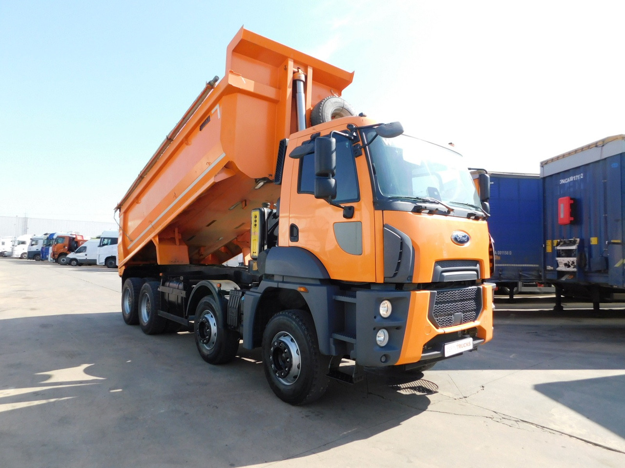 Ford 4142d 8x4 dcab e6 16s2230 - Camion benne: photos 2 Ford 4142d 8x4 dcab e6 16s2230 - Camion benne: photos 2