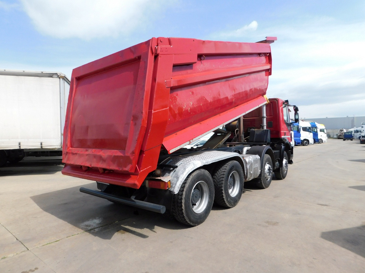 Iveco Trakker 450 - Camion benne: photos 3 Iveco Trakker 450 - Camion benne: photos 3