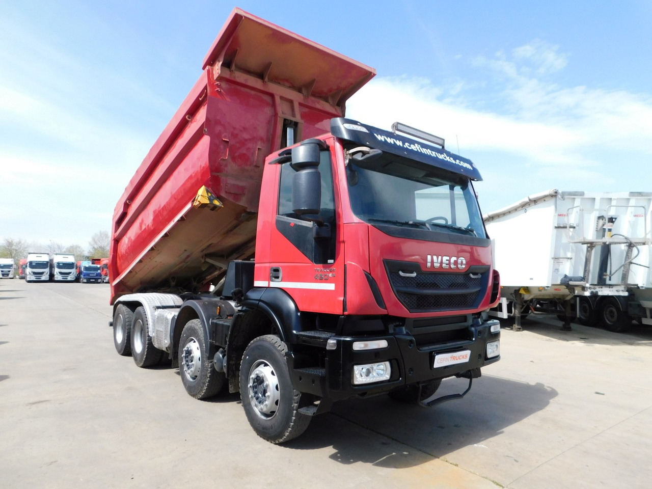 Iveco Trakker 450 - Camion benne: photos 2 Iveco Trakker 450 - Camion benne: photos 2