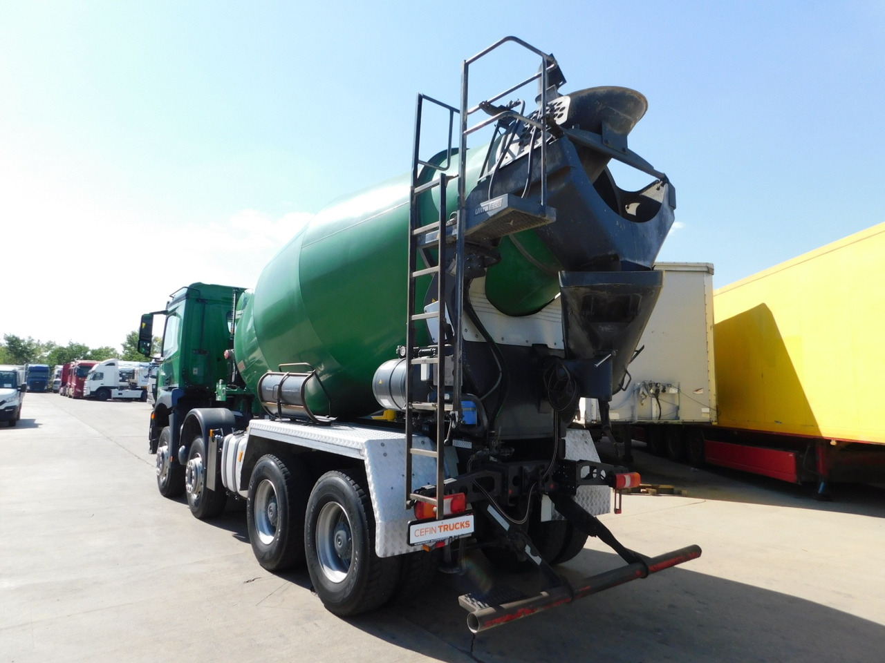 Mercedes Arocs 3243 - Camion malaxeur: photos 4 Mercedes Arocs 3243 - Camion malaxeur: photos 4