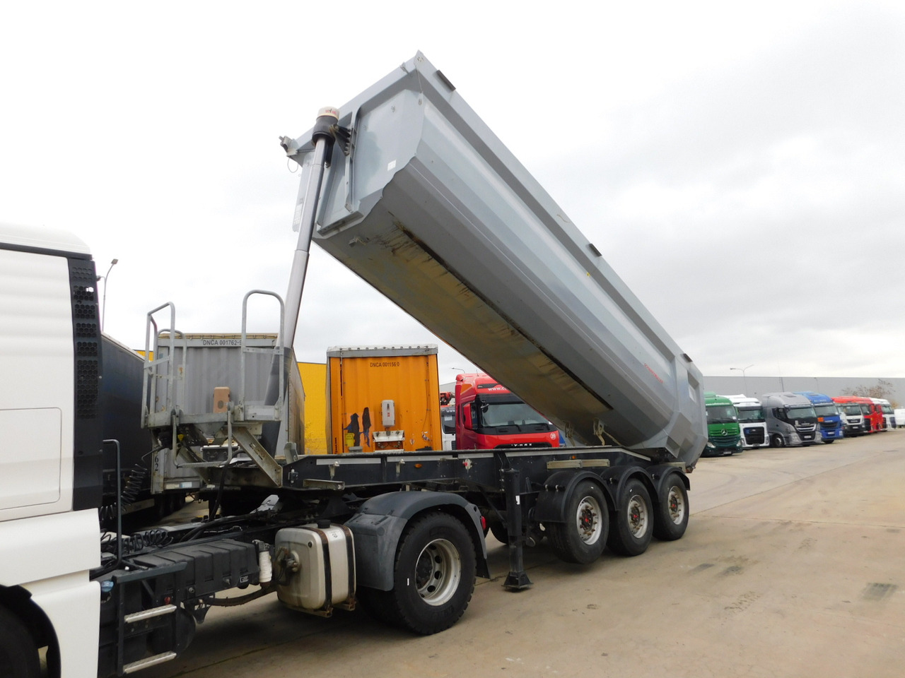 Schwarzmuller K serie - Semi-remorque benne: photos 1 Schwarzmuller K serie - Semi-remorque benne: photos 1
