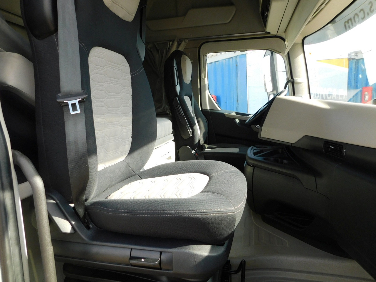 Ford F max 4x2 scab e6 12s2620 - Tracteur routier: photos 5 Ford F max 4x2 scab e6 12s2620 - Tracteur routier: photos 5