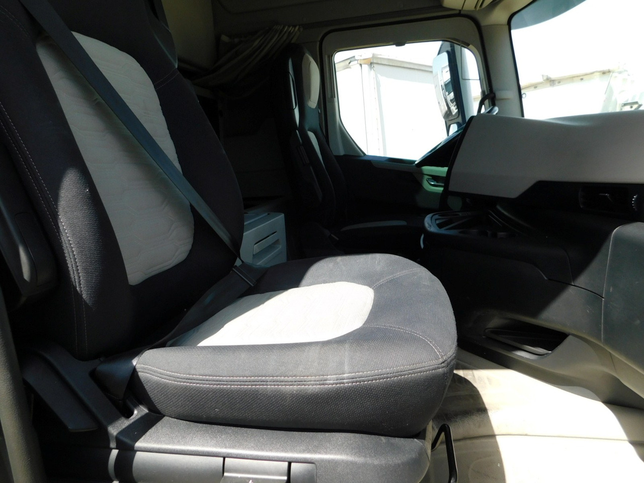 Ford F max chk1 - Tracteur routier: photos 5 Ford F max chk1 - Tracteur routier: photos 5