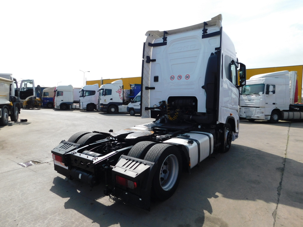 Ford F max ll 4x2 scab e6 12tx2620 - Tracteur routier: photos 3 Ford F max ll 4x2 scab e6 12tx2620 - Tracteur routier: photos 3