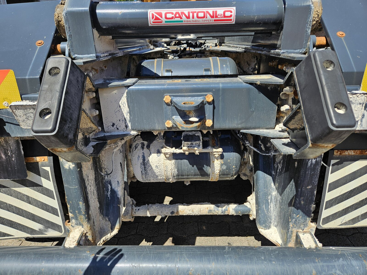 ASTRA HD9 86.50-90 8x6 ASTRA HD9 86.50-90 8x6, Unfallschaden, Cursor 13 - Châssis cabine: photos 3 ASTRA HD9 86.50-90 8x6 ASTRA HD9 86.50-90 8x6, Unfallschaden, Cursor 13 - Châssis cabine: photos 3