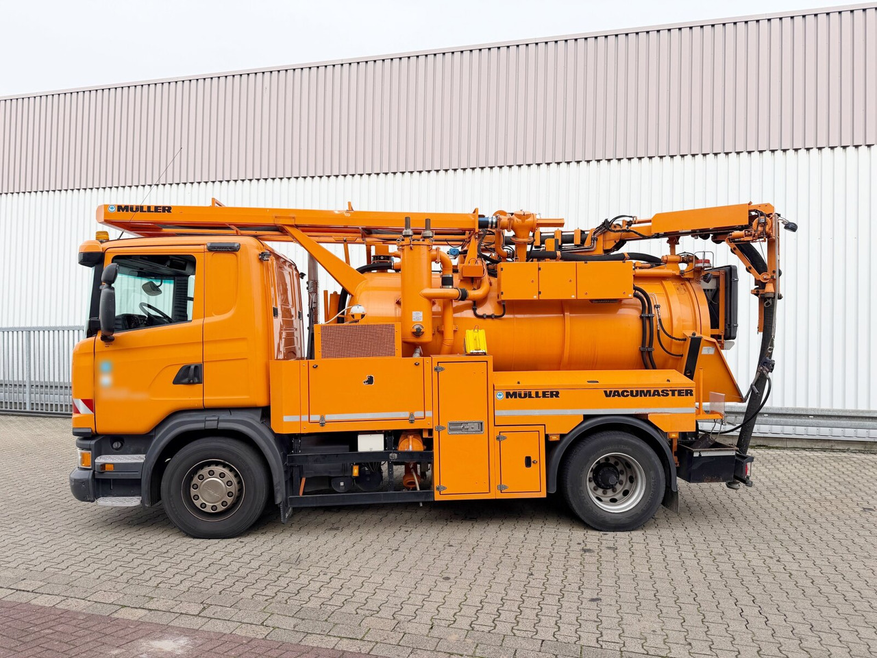 Scania G 320 4x2 G 320 4x2, Müller Vacumaster ca. 5,5m³, Funk - Camion: photos 5 Scania G 320 4x2 G 320 4x2, Müller Vacumaster ca. 5,5m³, Funk - Camion: photos 5