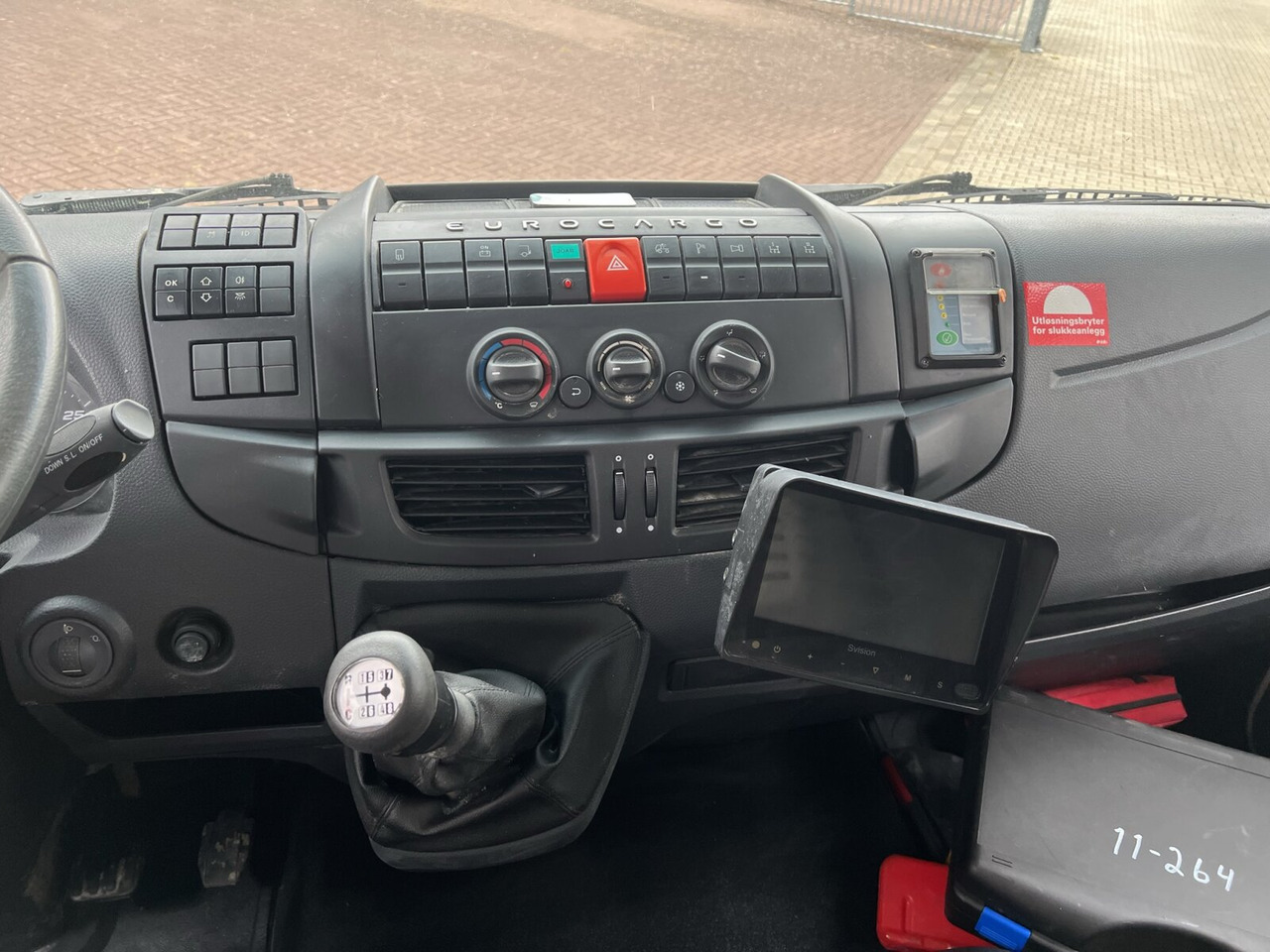 EuroCargo ML190EL32 4x2 EuroCargo ML190EL32 4x2 - Camion benne: photos 4 EuroCargo ML190EL32 4x2 EuroCargo ML190EL32 4x2 - Camion benne: photos 4