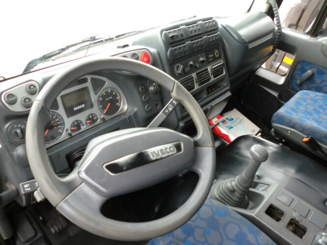 Iveco EuroCargo 75 E 17/4x2 EuroCargo 75 E 17/4x2, 6x VORHANDEN! - Camion fourgon: photos 5 Iveco EuroCargo 75 E 17/4x2 EuroCargo 75 E 17/4x2, 6x VORHANDEN! - Camion fourgon: photos 5