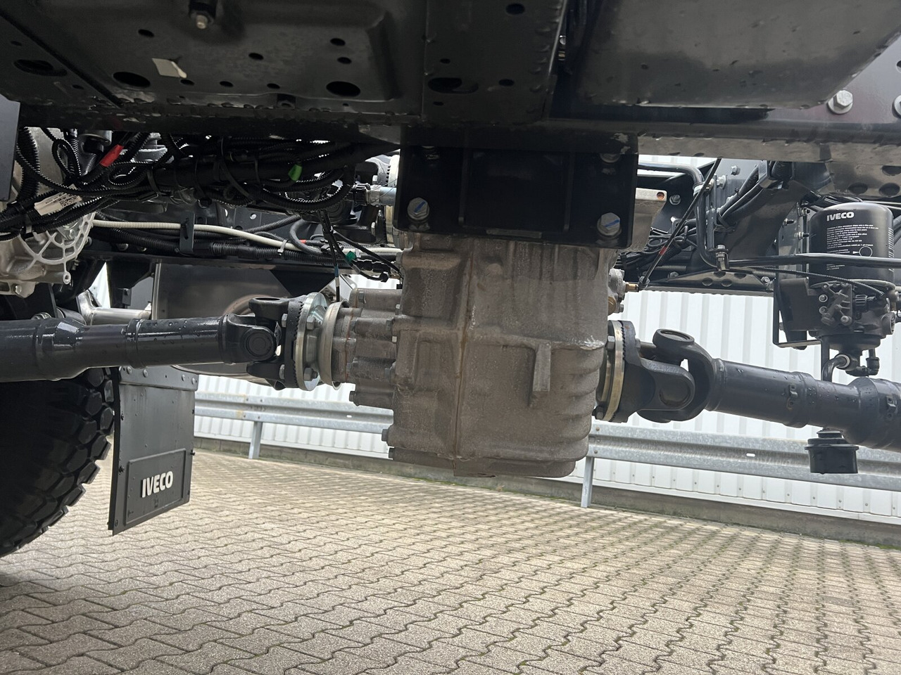 Iveco EuroCargo ML150E24 WS 4x4 EuroCargo ML150E24 WS 4x4, Euro3, mehrfach Vorhanden! - Châssis cabine: photos 2 Iveco EuroCargo ML150E24 WS 4x4 EuroCargo ML150E24 WS 4x4, Euro3, mehrfach Vorhanden! - Châssis cabine: photos 2