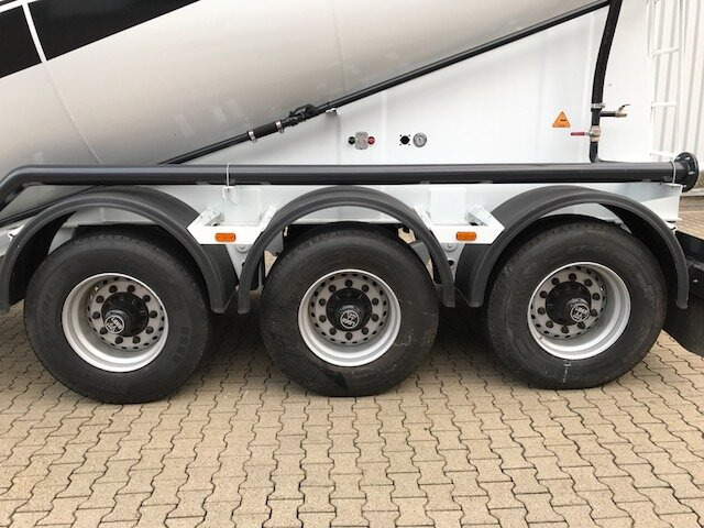 LIDER LD07 LIDER LD07, ca.35m³, 30-60m³ - Citerne pulvérulente: photos 4 LIDER LD07 LIDER LD07, ca.35m³, 30-60m³ - Citerne pulvérulente: photos 4