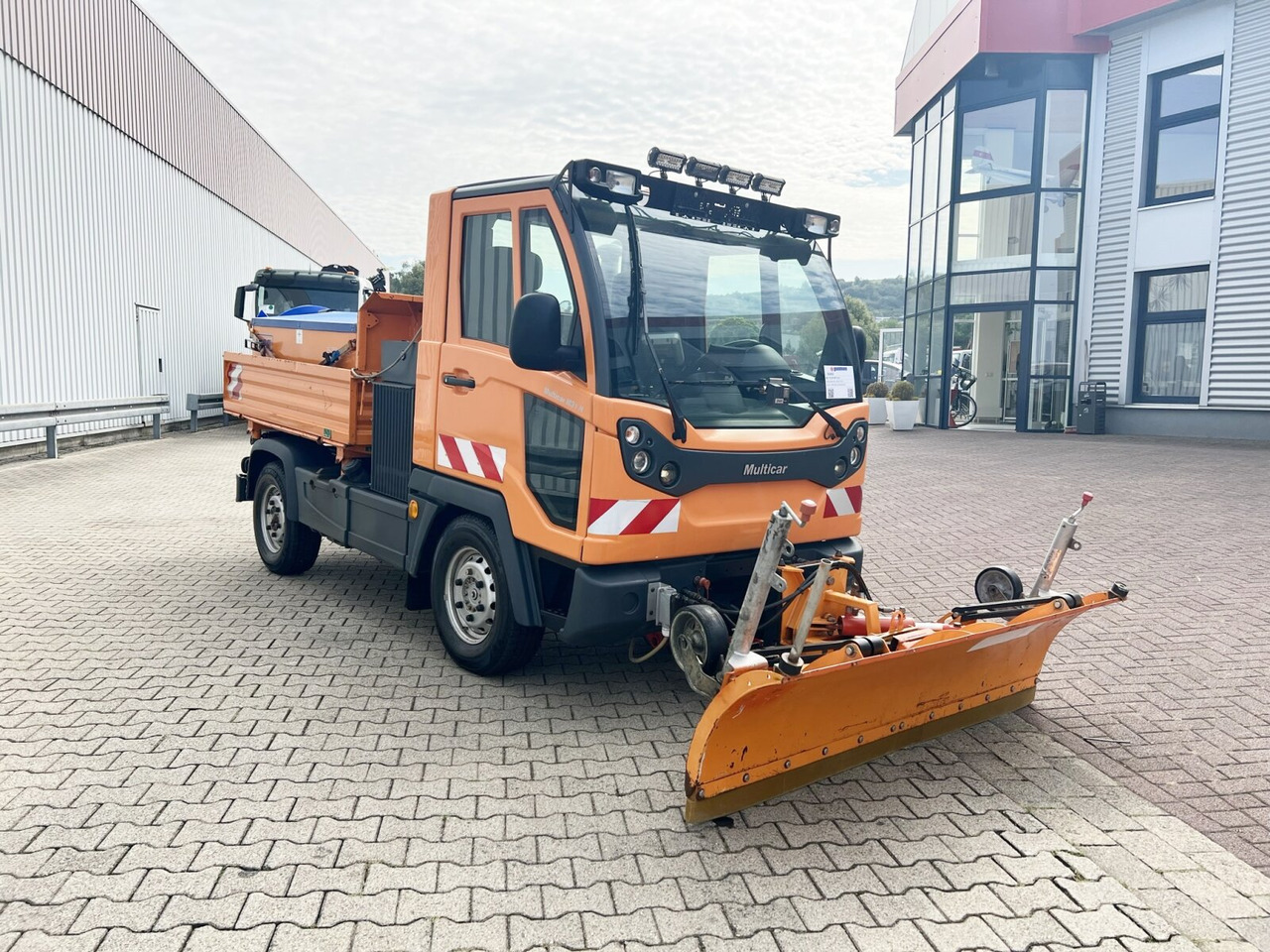 M31 4x4 M31 4x4, 3-S-Kipper, Schneepflug, Streuer - crédit-bail M31 4x4 M31 4x4, 3-S-Kipper, Schneepflug, Streuer: photos 9 M31 4x4 M31 4x4, 3-S-Kipper, Schneepflug, Streuer - crédit-bail M31 4x4 M31 4x4, 3-S-Kipper, Schneepflug, Streuer: photos 9