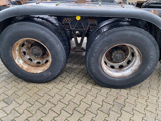 MAN T40 26.364/414 6x4, 6-Zylinder T40 26.364/414 6x4, 6-Zylinder - Châssis cabine: photos 3 MAN T40 26.364/414 6x4, 6-Zylinder T40 26.364/414 6x4, 6-Zylinder - Châssis cabine: photos 3