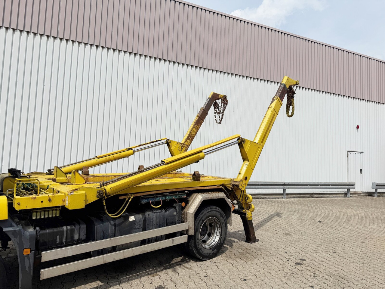 Camion multibenne MAN TGM 15.250 4x2 LL TGM 15.250 4x2 LL, Tele-Absetzer: photos 15 Camion multibenne MAN TGM 15.250 4x2 LL TGM 15.250 4x2 LL, Tele-Absetzer: photos 15