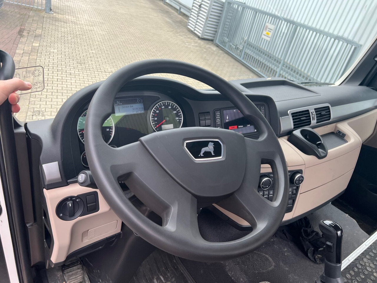 MAN TGS 33.360/440 6x4 BB TGS 33.360/440 6x4 BB, Häckslerkabine, NMV Nebenantrieb - Châssis cabine: photos 3 MAN TGS 33.360/440 6x4 BB TGS 33.360/440 6x4 BB, Häckslerkabine, NMV Nebenantrieb - Châssis cabine: photos 3